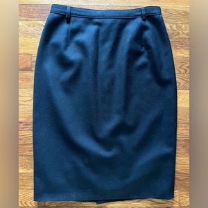 Vintage 80s 100% Virgin Italian Wool Made in Italy Black Skirt Size 29 Waist EUC